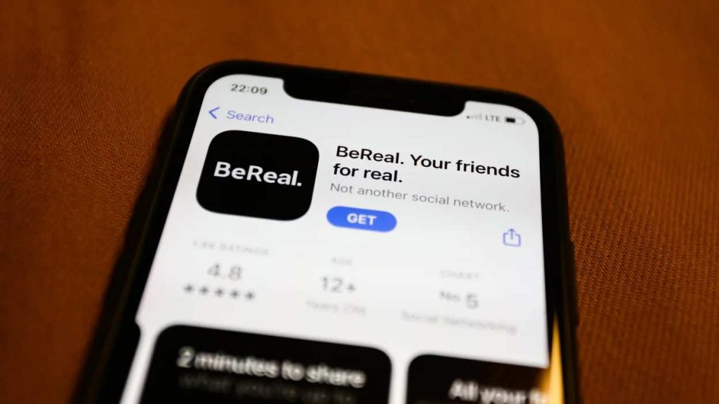 Unlocked iPhone on installing BeReal social media app from iOS store