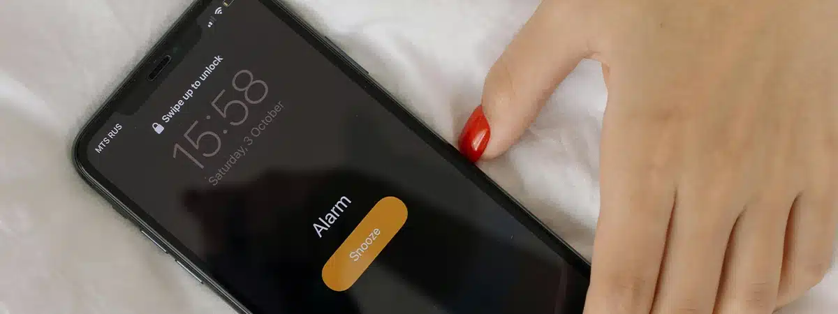 Using iPhone alarm to get water out of phone speakers